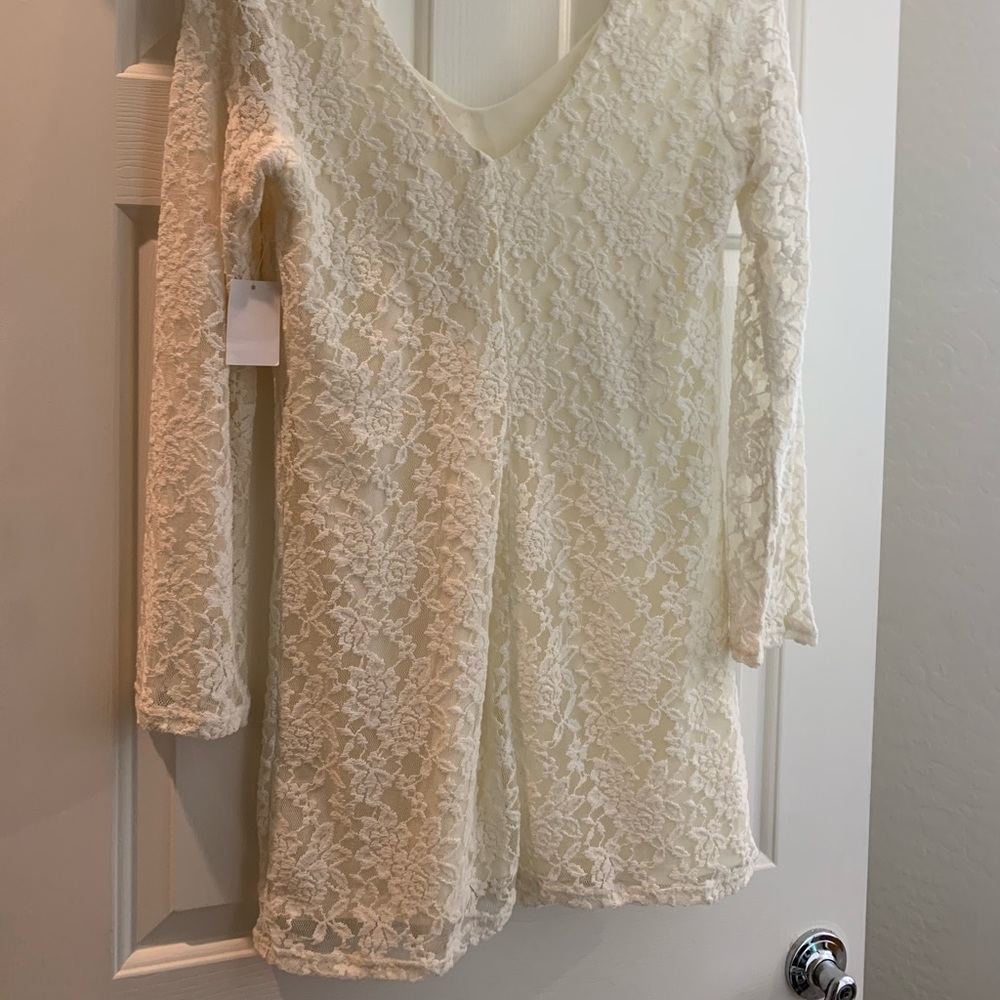 Women’s lace white dress - Picture 3 of 4